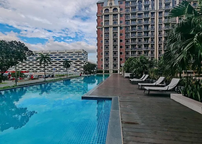 1br Near The Airport With Free Pool Access