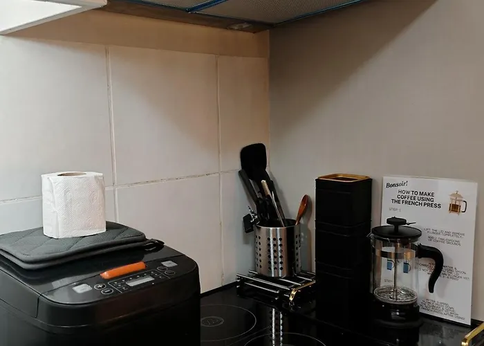1br Near The Airport With Free Pool Access * Manila